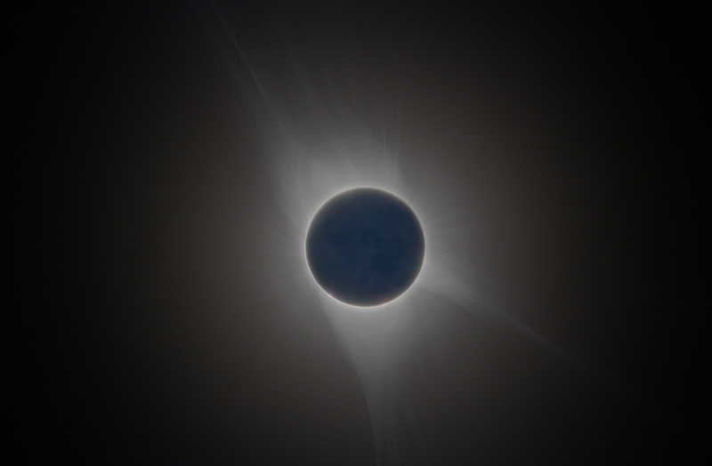 20170821_SolarEclipse_Totality_Earthshine_present.jpg