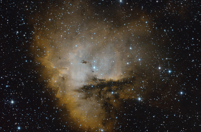 20141115_NGC281_Cannistra_Bicolor_V1_present.jpg