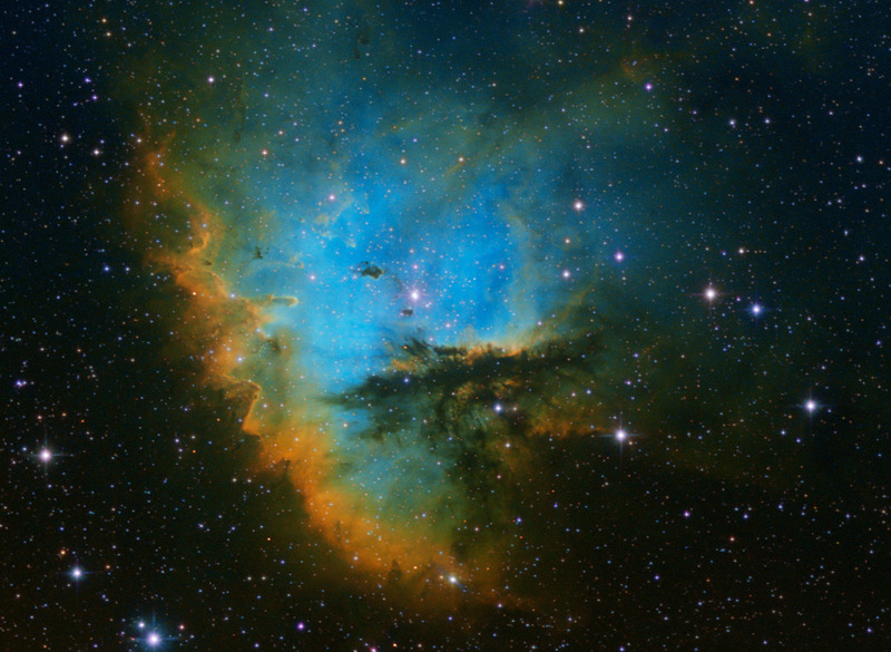 20141125_NGC281_Tricolor_V2a_present.jpg