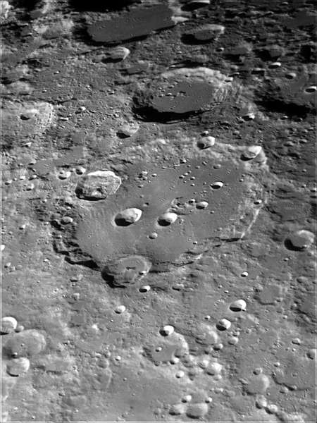 Clavius_2009-02-06_03-04_0000_wvs_present.jpg