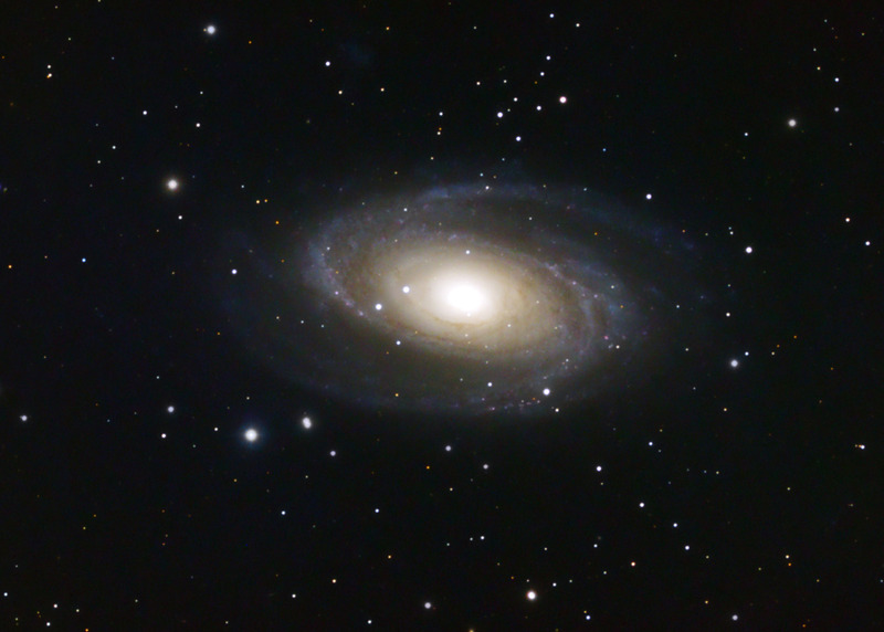 M81_LRGB_20060322_v2_present.jpg