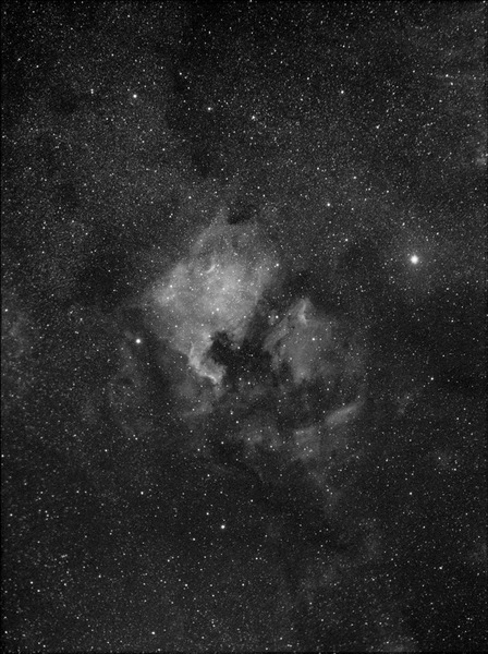 ngc7000_Ha_Canon50mm_Lens_present.jpg